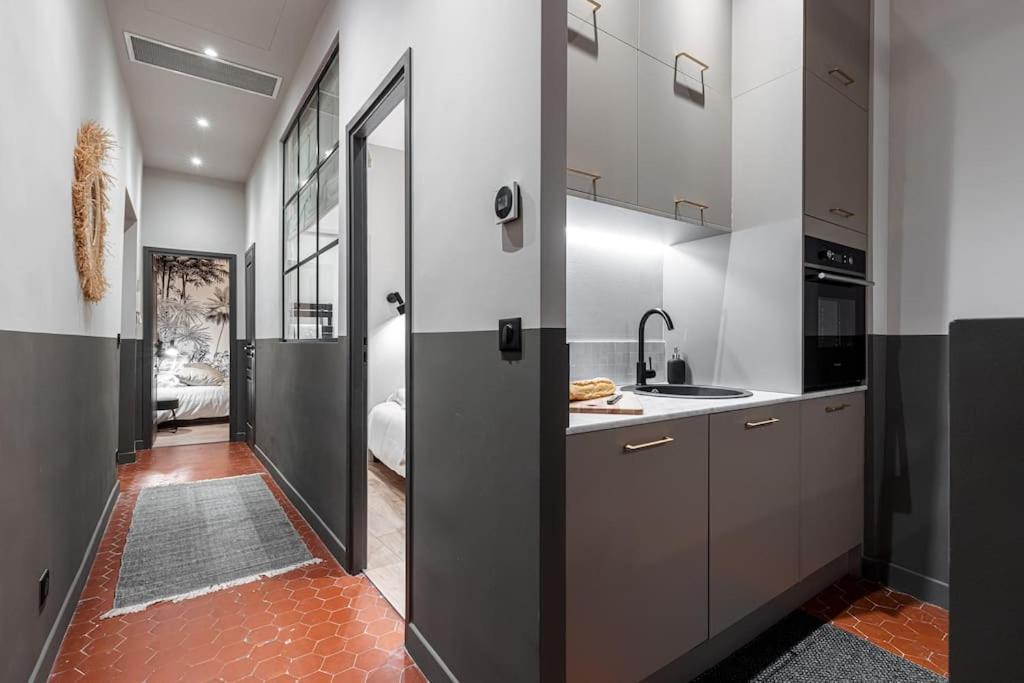 La Croix - Old Town Modern Apartment - 2 Bedrooms Ницца Экстерьер фото